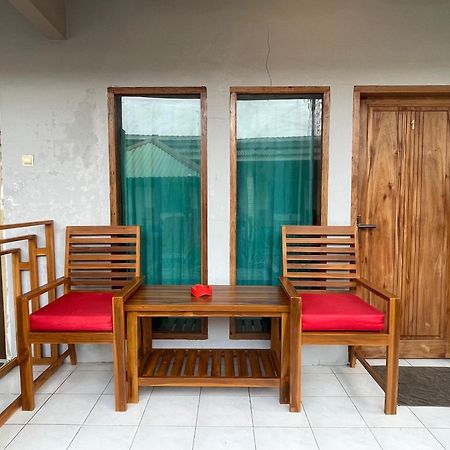 Lita Homestay Gili Trawangan Exterior photo