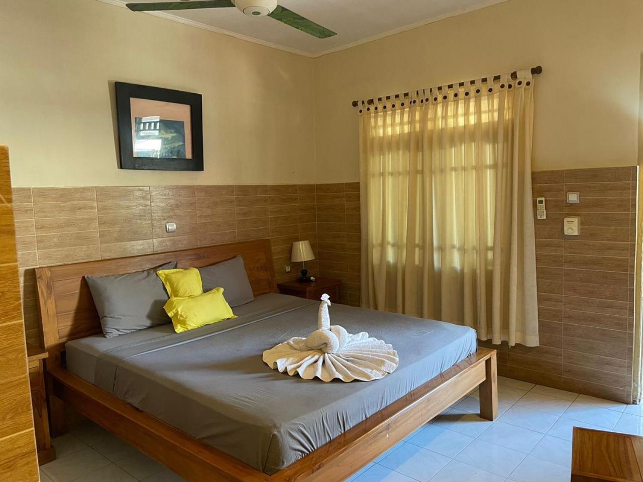 Lita Homestay Gili Trawangan Exterior photo