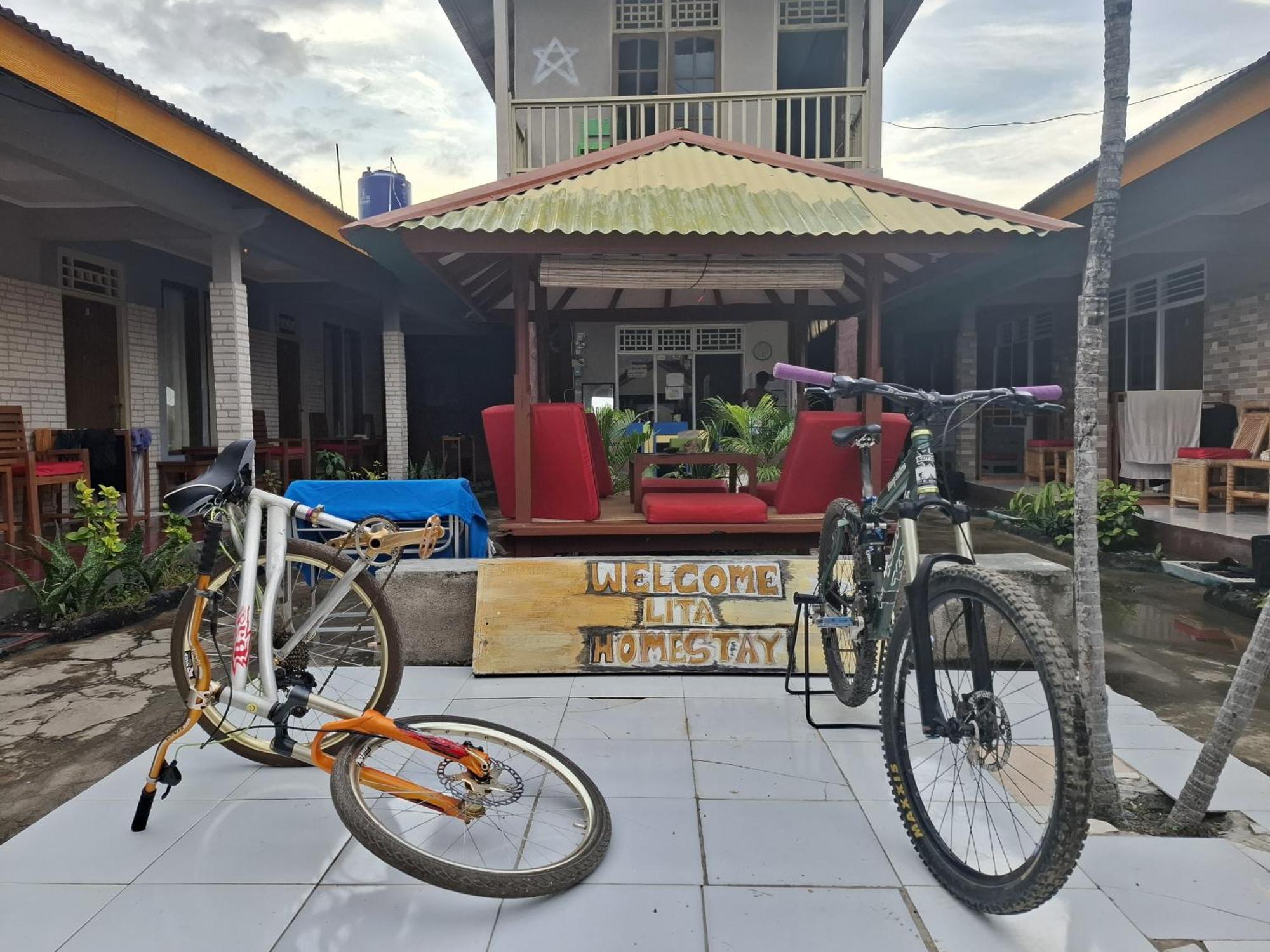 Lita Homestay Gili Trawangan Exterior photo